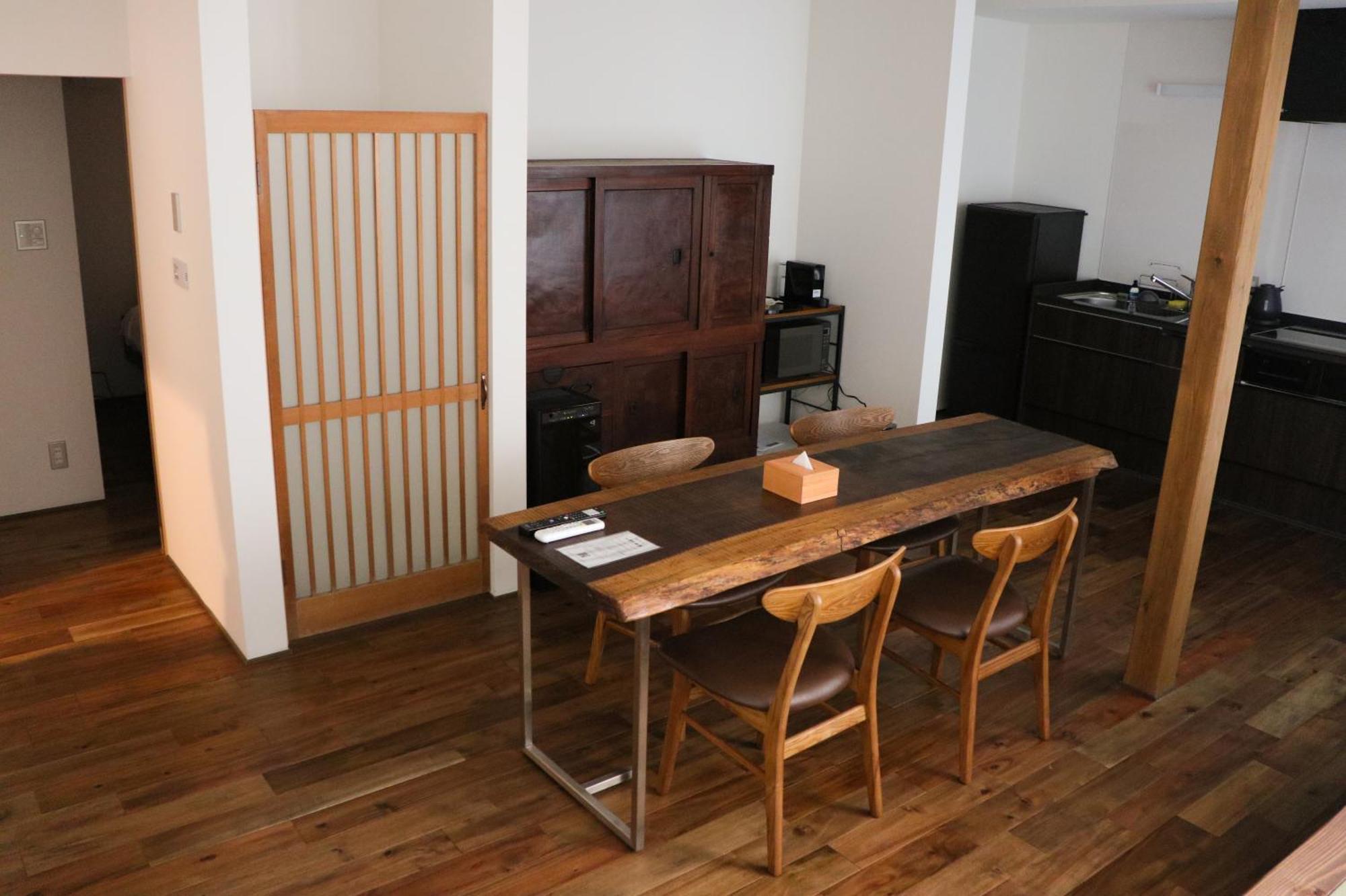 Ito 2* Prefektura Tokio