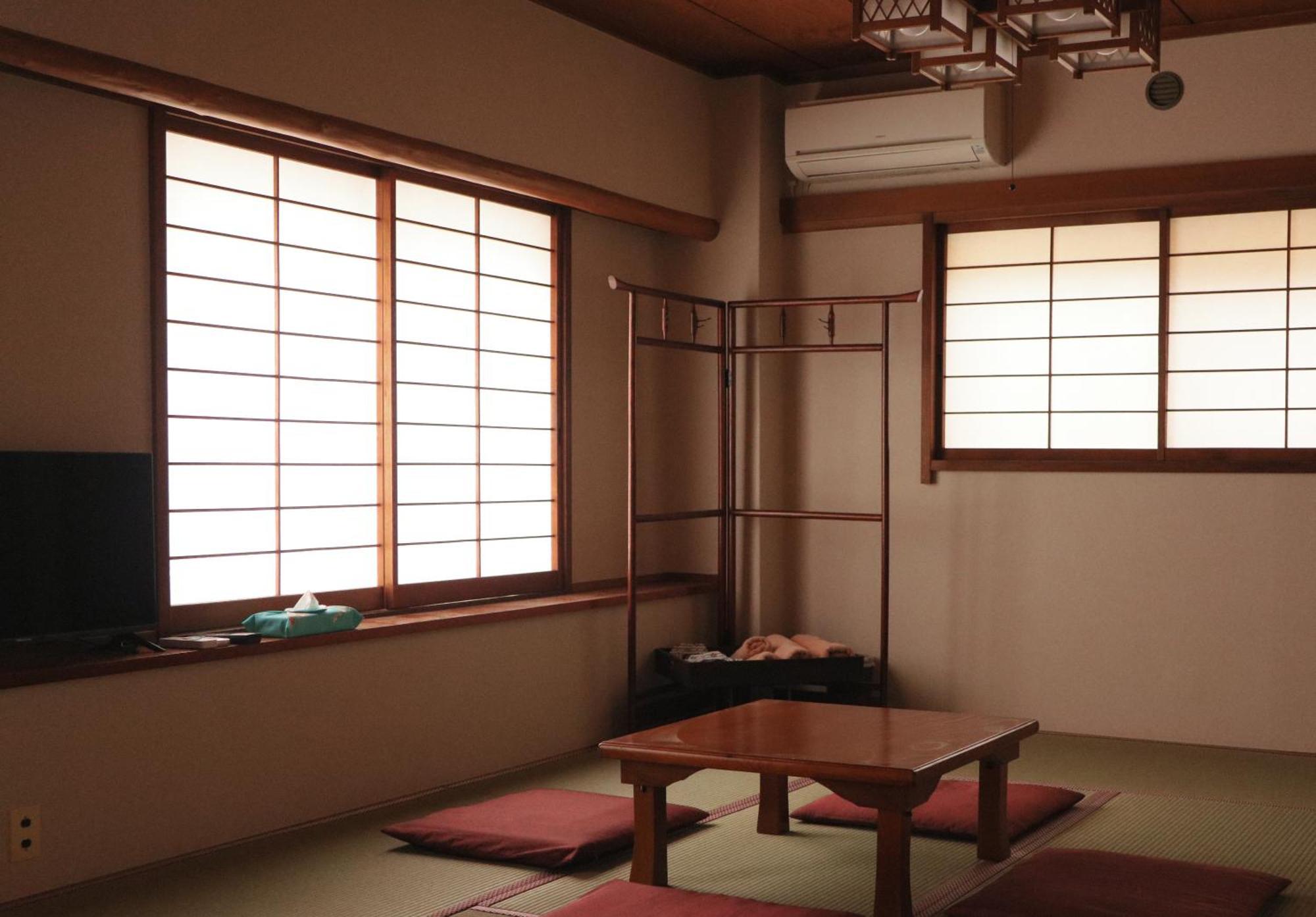 Ito 2* Tokio